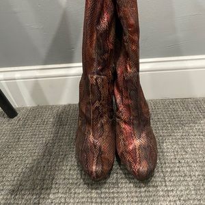 Snake Skin Heeled Boots(faux)